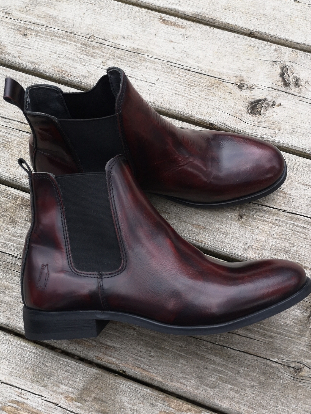 Shoe The Bear burgundy Chelsea boots